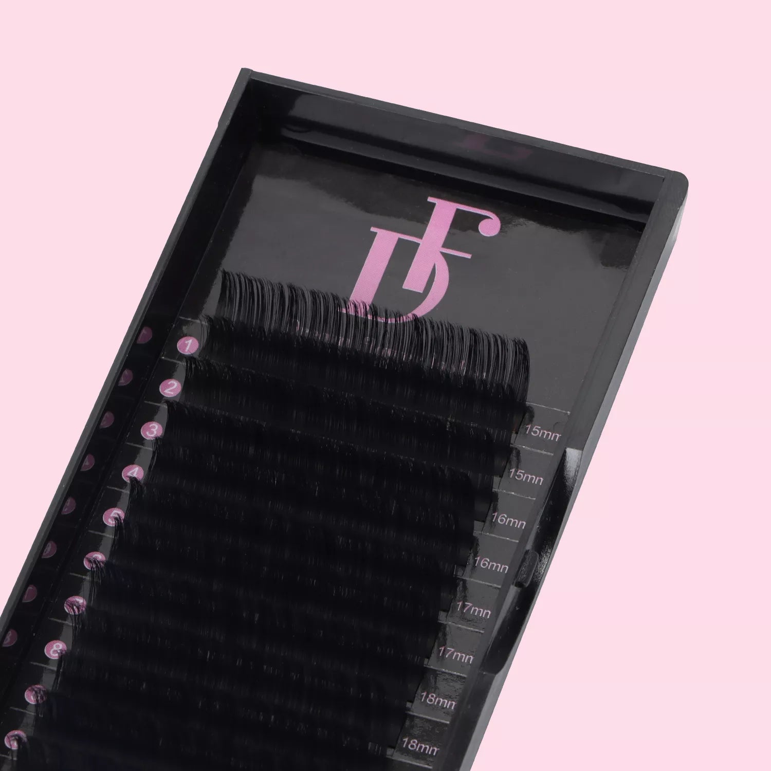 VOLUME LASHES