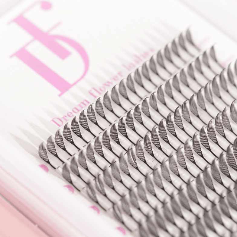 Anime Feather Spike Lashes - DreamFlowerLashes®