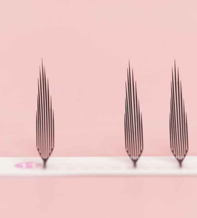 Anime Feather Spike Lashes - DreamFlowerLashes®